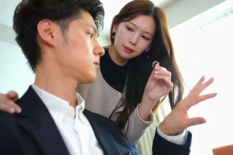 Bà xã đi đi giã ngoại, ông xã ở nhà bị nhỏ em cô vợ gạ trả bài không trượt phát nào